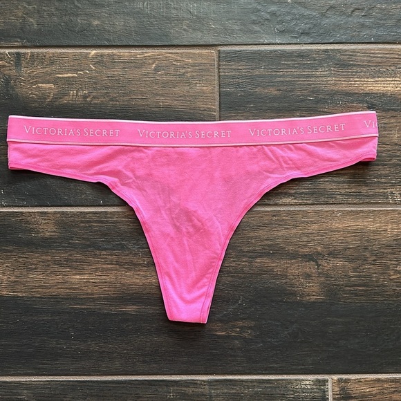 💖Victoria’s Secret Panty Thong - Picture 1 of 6
